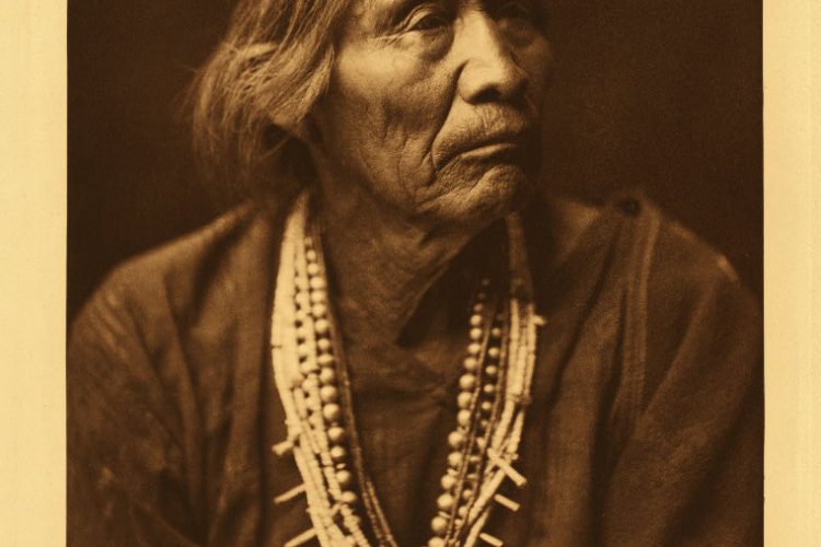 Navajo Medicine Man: Nesjaja Hatali